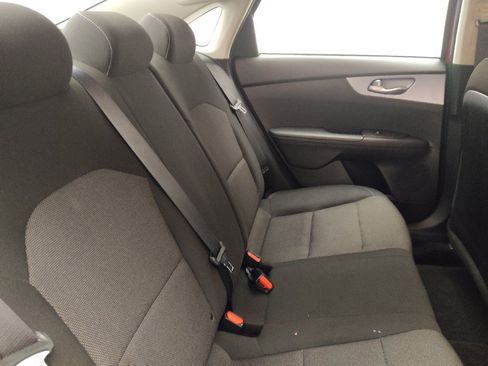Used 2022 Kia Forte LXS FWD image 19