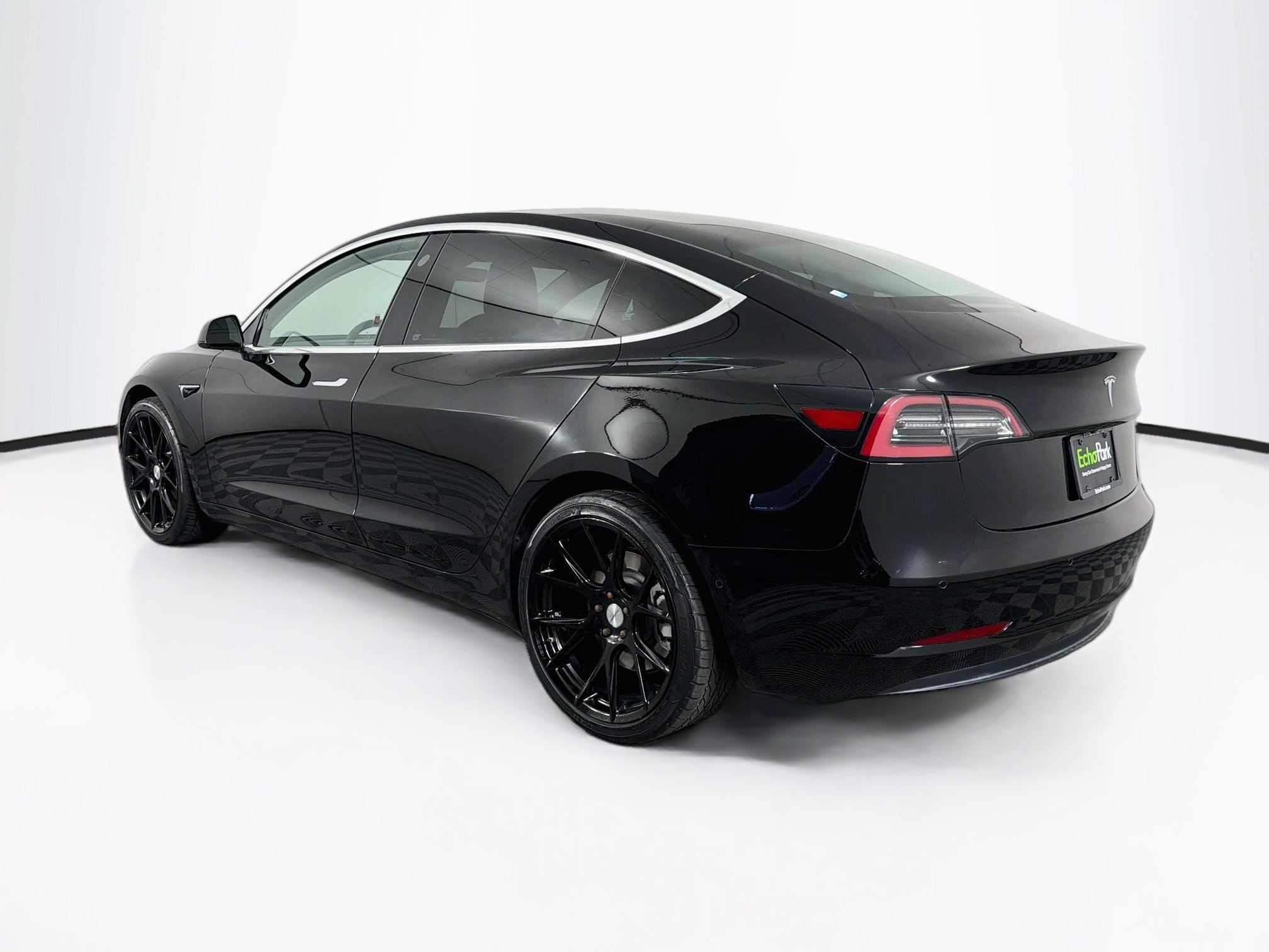 Used 2019 Tesla Model 3 Standard Range RWD image 5