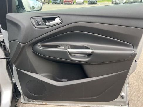 Used 2018 Ford Escape SE w/ SE Sync 3 Package image 10