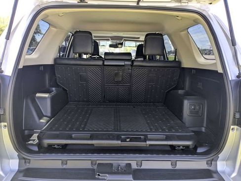 Used 2022 Toyota 4Runner Limited AWD/4WD image 12