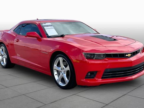 Used 2015 Chevrolet Camaro SS w/ RS Package RWD image 3