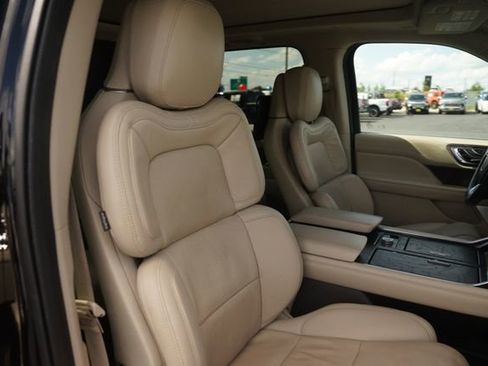 Used 2020 Lincoln Navigator L Reserve w/ Equipment Group 208A Reserve AWD/4WD image 22