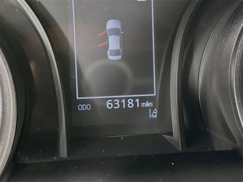 Used 2024 Toyota Camry SE image 15