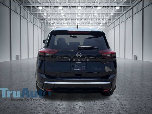 Used 2024 Nissan Rogue Platinum w/ Platinum Premium Package FWD image 7