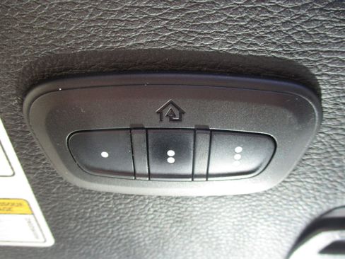 Used 2021 Jeep Wrangler Unlimited Rubicon w/ Uconnect 4C Nav & Sound Group image 35