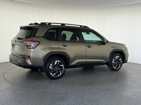 New 2026 Subaru Forester Limited AWD/4WD image 4