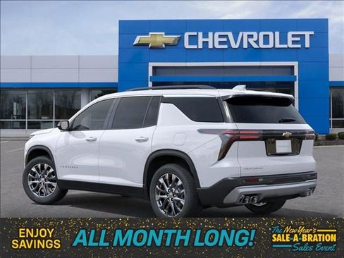 New 2026 Chevrolet Traverse LT w/ Sun and Wheel Package image 3