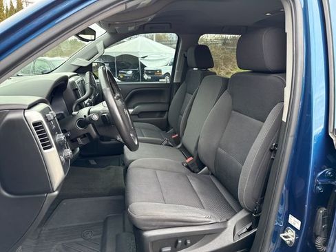 Used 2018 Chevrolet Silverado 1500 LT w/ All Star Edition image 10