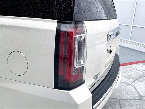 Used 2015 GMC Yukon XL Denali w/ Touring Package image 22