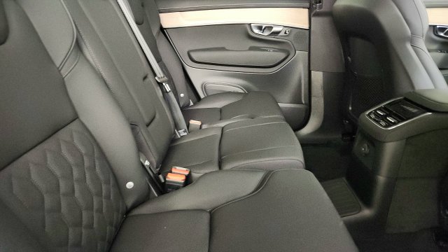 New 2026 Volvo XC90 T8 Plus AWD/4WD image 34