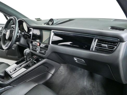 New 2026 Porsche Macan Turbo AWD/4WD image 26