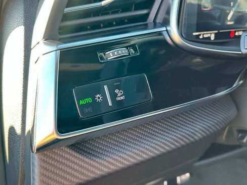 New 2026 Audi SQ8 Prestige image 23