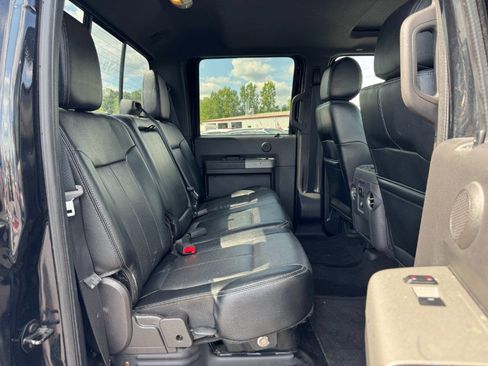 Used 2016 Ford F250 Lariat w/ Lariat Ultimate Package AWD/4WD image 17