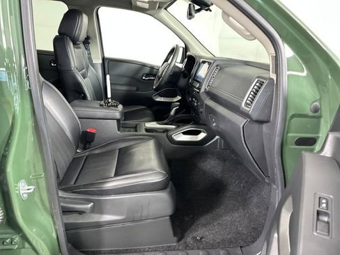 Used 2024 Nissan Frontier SL w/ Technology Package image 28