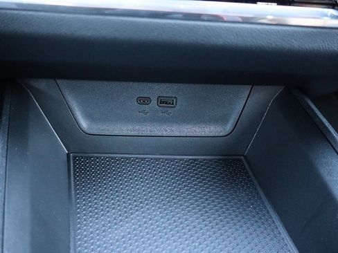 New 2025 Chevrolet Equinox RS image 19