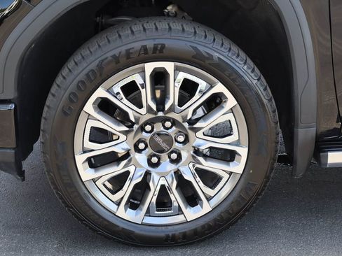 Used 2024 GMC Sierra 1500 Denali Ultimate AWD/4WD image 37