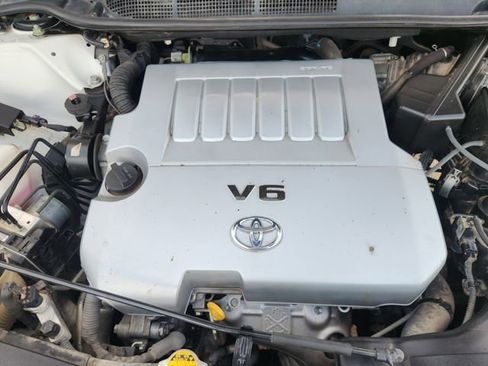 Used 2012 Toyota Venza LE w/ LE Convenience Pkg FWD image 21
