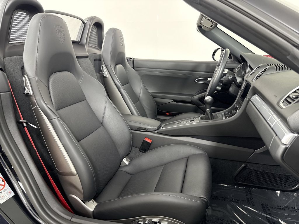 Certified 2025 Porsche 718 Boxster S RWD image 22