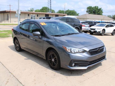 Used 2021 Subaru Impreza 2.0i Premium AWD/4WD image 2