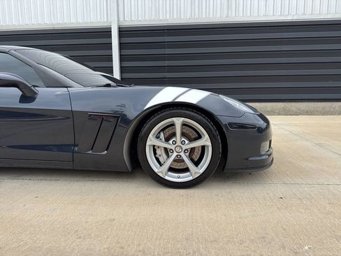 Used 2013 Chevrolet Corvette Grand Sport w/ 4LT Preferred Equipment Group RWD image 40