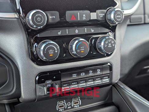New 2025 RAM 2500 Big Horn AWD/4WD image 19