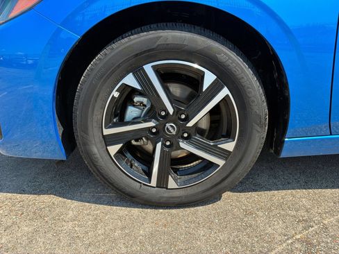 Used 2025 Nissan Sentra SV FWD image 23