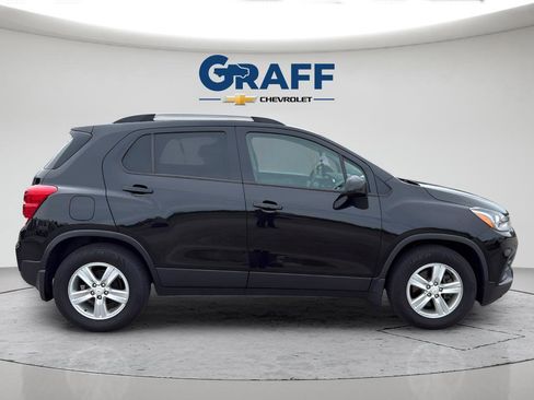 Used 2021 Chevrolet Trax LT FWD image 9