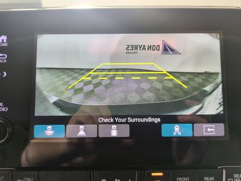 Used 2024 Honda Odyssey Touring image 19