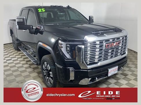 Used 2025 GMC Sierra 2500 Denali w/ Denali Reserve Package AWD/4WD image 1