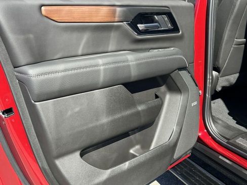 New 2026 GMC Yukon XL Denali w/ Denali Reserve Package image 26