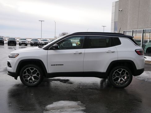 New 2026 Jeep Compass Limited image 3