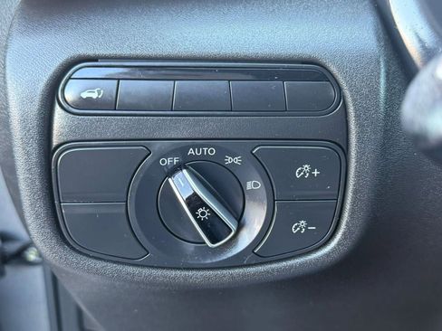 Used 2019 INFINITI QX50 Pure image 48