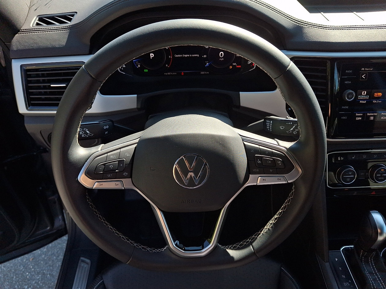 Certified 2022 Volkswagen Atlas Cross Sport SE AWD/4WD image 18