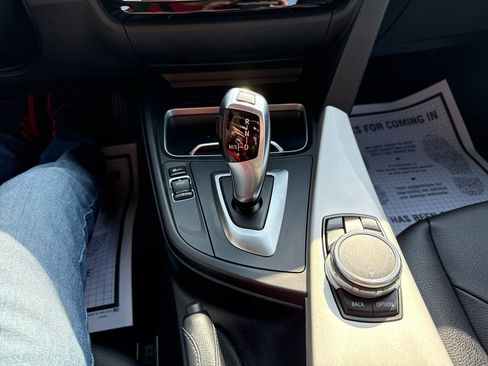 Used 2016 BMW 320i xDrive Sedan image 11