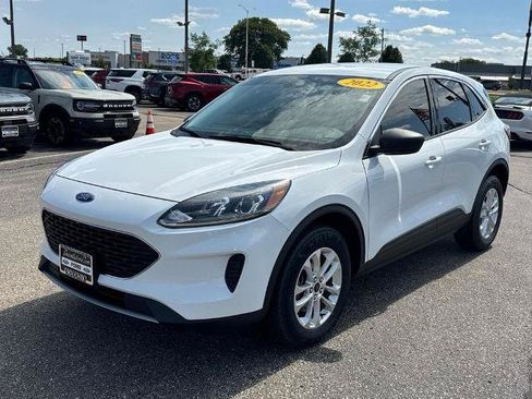 Certified 2022 Ford Escape SE AWD/4WD image 2