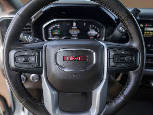 Used 2024 GMC Sierra 1500 SLT w/ X31 Off-Road Package AWD/4WD image 12