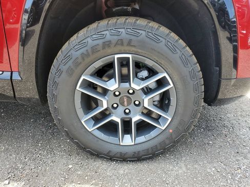 New 2026 GMC Terrain AT4 AWD/4WD image 6
