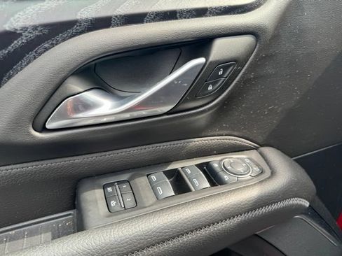 Used 2024 GMC Yukon XL Denali AWD/4WD image 18