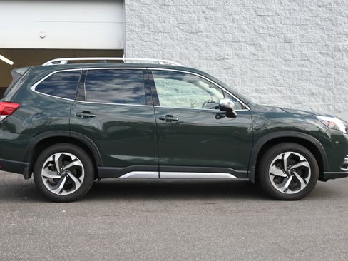 Used 2023 Subaru Forester Touring image 12
