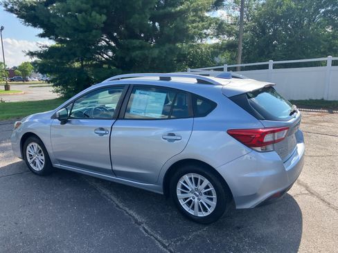 Used 2018 Subaru Impreza 2.0i Premium w/ Eyesight & BSD & Rcta AWD/4WD image 4