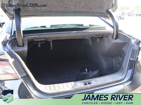 Used 2020 Nissan Maxima 3.5 SV w/ Floor Mat Group FWD image 15