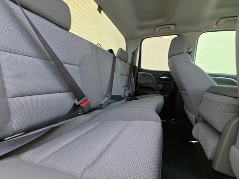 Used 2017 Chevrolet Silverado 1500 Custom w/ Custom Convenience Package RWD image 16
