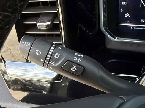 Used 2025 Chevrolet Silverado 1500 LT image 29