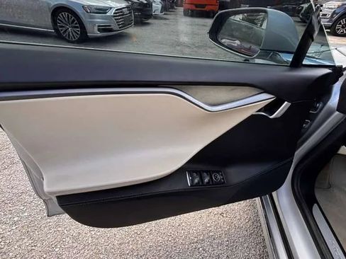 Used 2018 Tesla Model S 100D AWD/4WD image 15
