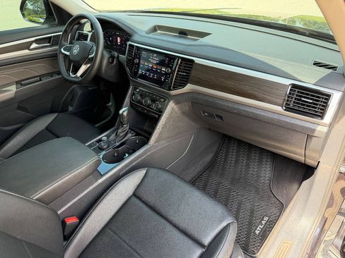 Used 2023 Volkswagen Atlas SE w/ Panoramic Sunroof Package AWD/4WD image 20
