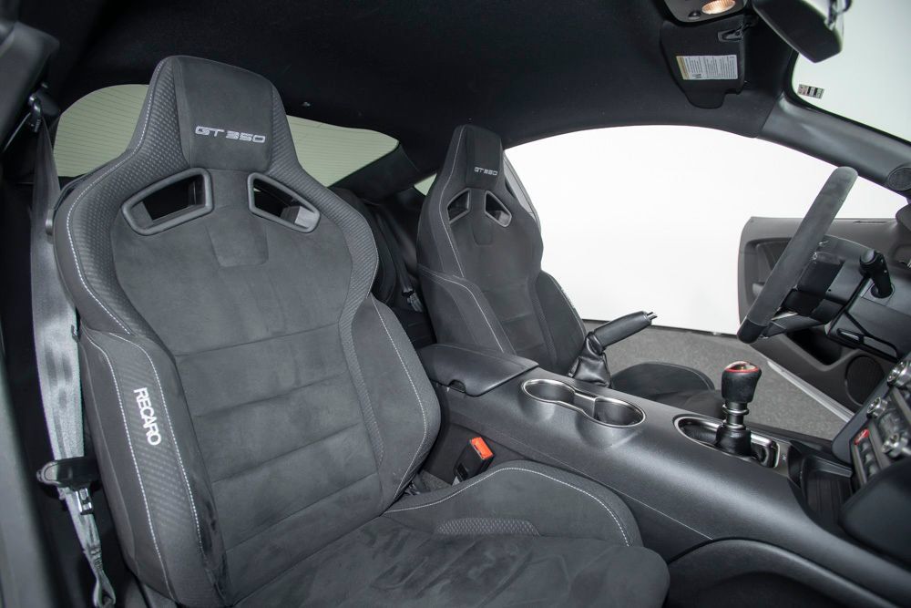 Used 2018 Ford Mustang Shelby GT350 RWD image 55