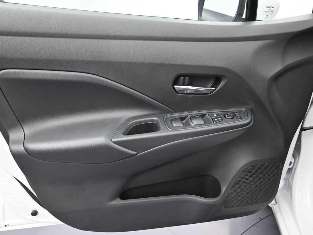 New 2025 Nissan Versa SV w/ Trunk Package FWD image 10