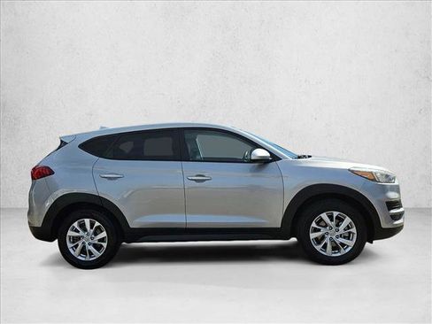 Used 2020 Hyundai Tucson SE image 4