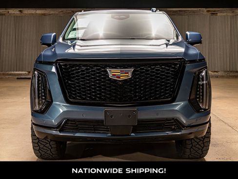 Used 2025 Cadillac Escalade Sport Platinum w/ LPO, Floor Liner Package image 4