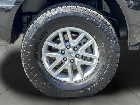 Used 2016 Nissan Frontier SV w/ SV Value Truck Package RWD image 23